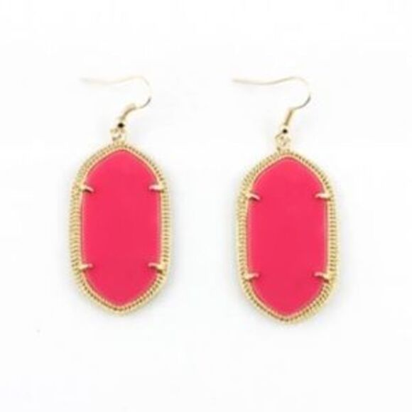 NEW!! Pink Statement Earrings - Picture 1 of 1